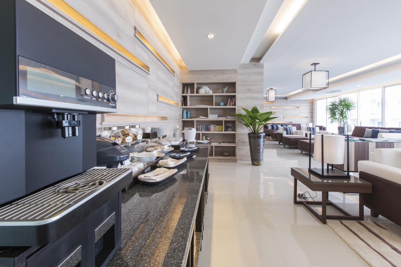 Kantary 304 Hotel Prachinburi Szimahaphot Kültér fotó